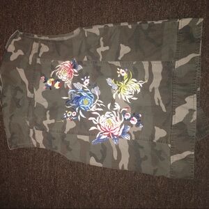 Urban Outfitters embroidered Camouflage Vest